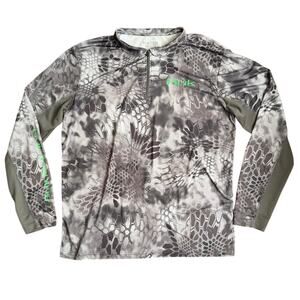 HUK Fishing Long Sleeved Quarter Zip Light Pull Over Shirt